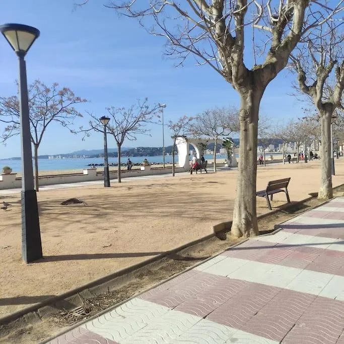 Refugio En El Centro De Palamos 아파트 0*,